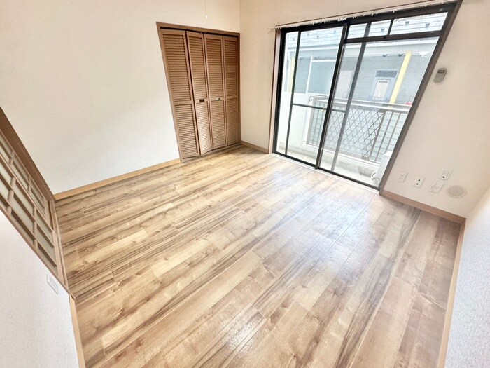 物件内観写真9　(居室)