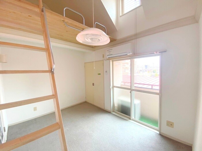物件内観写真8　(居室)