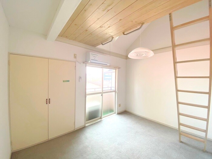 物件内観写真9　(居室)