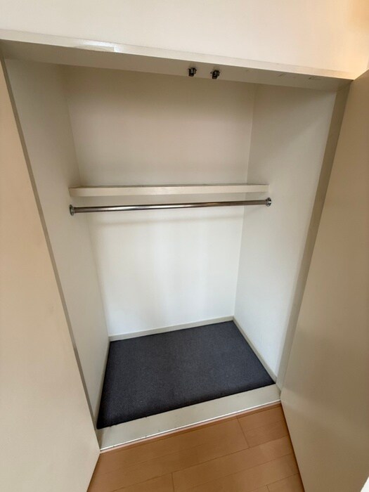 物件内観写真10　(収納)