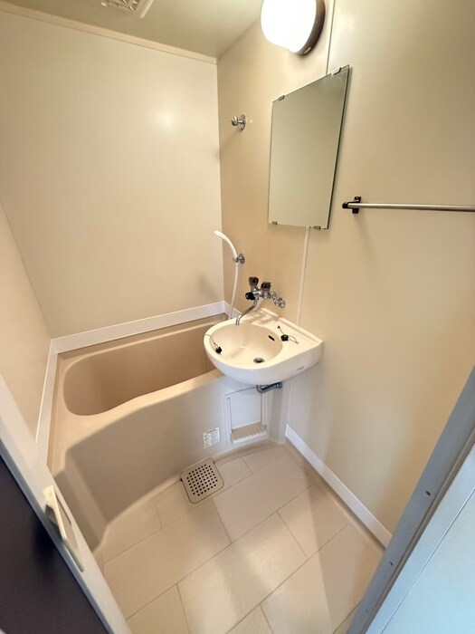 物件内観写真12　(バス／シャワールーム等)