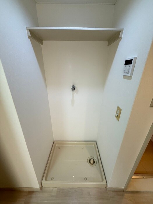 物件内観写真17　(洗濯機置場)
