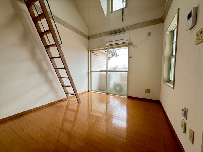 物件内観写真18　(居室)