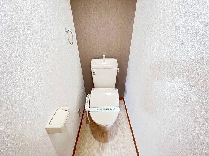 物件内観写真15　(トイレ)