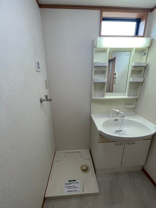 物件内観写真20　(洗濯機置場)