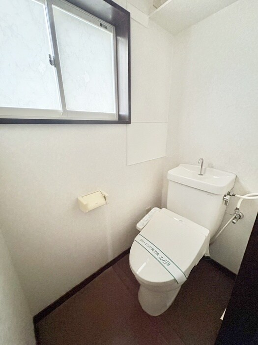 物件内観写真11　(トイレ)