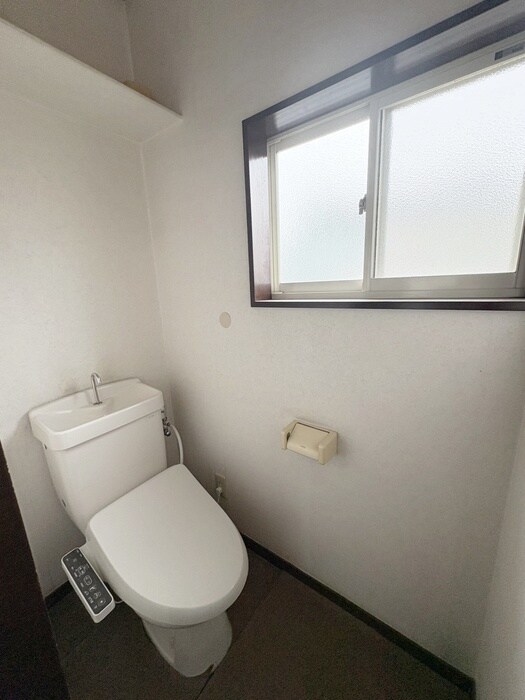 物件内観写真12　(トイレ)