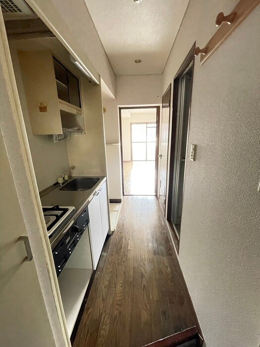 物件内観写真19　(廊下)