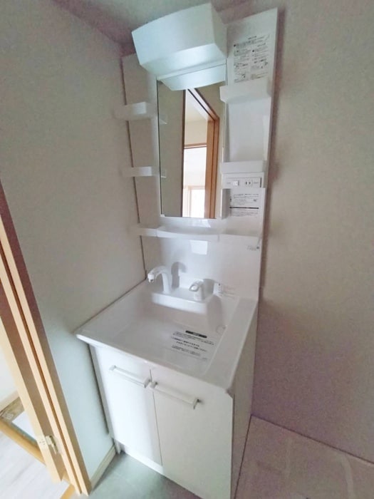 物件内観写真11　(洗面)