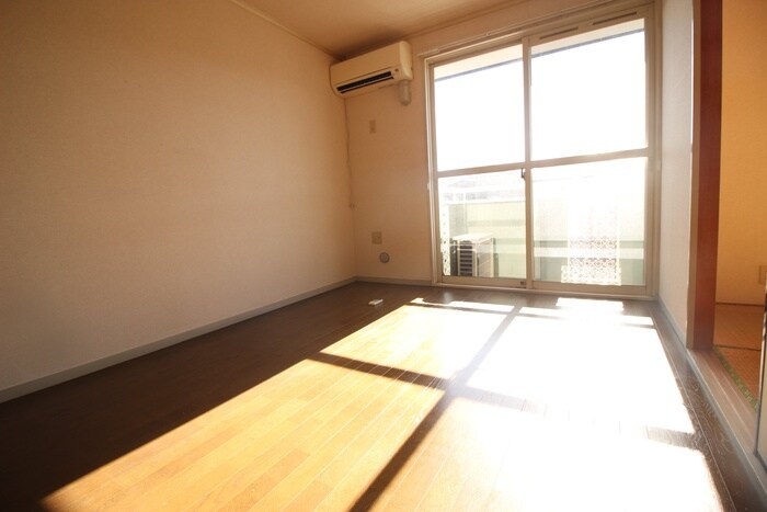 物件内観写真9　(居室)