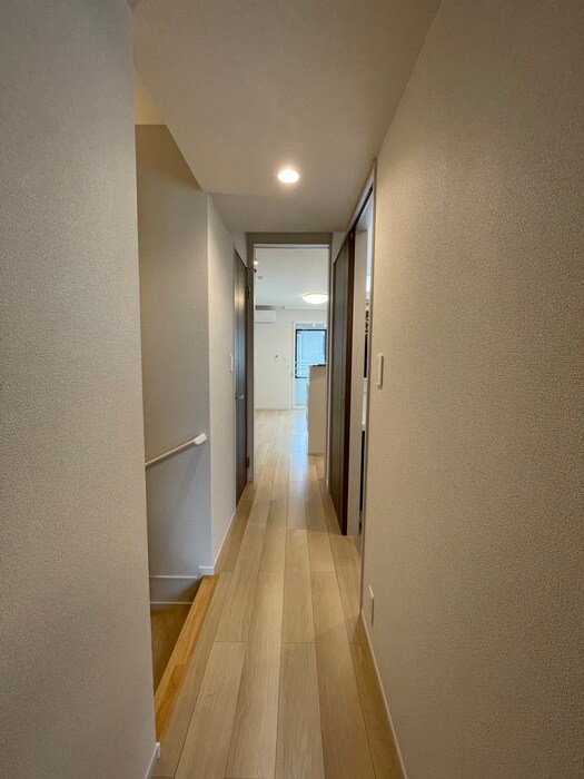 物件内観写真15　(廊下)