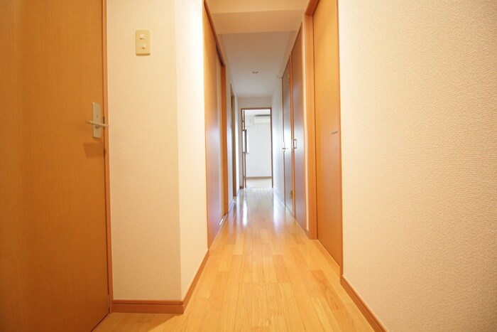 物件内観写真19　(玄関)