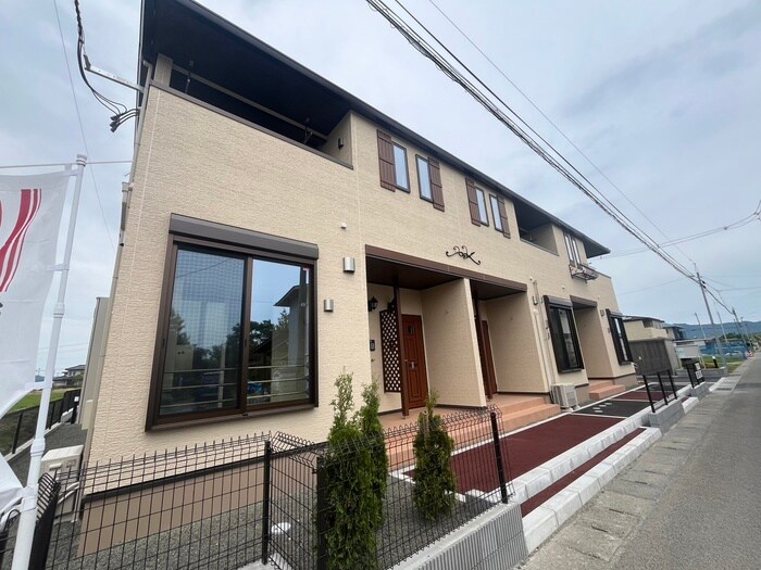 物件外観写真2　(外観写真)