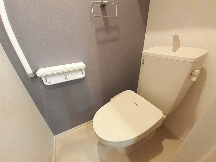 物件内観写真13　(トイレ)