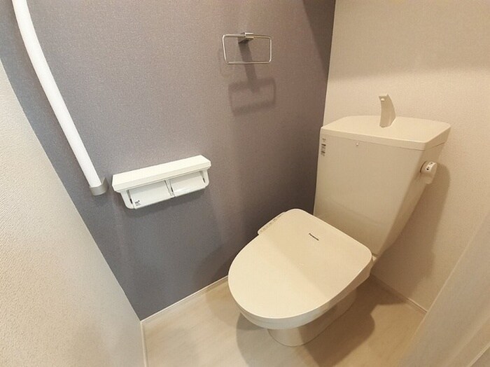 物件内観写真13　(トイレ)