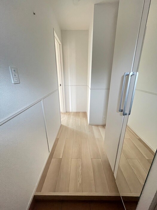 物件内観写真16　(廊下)