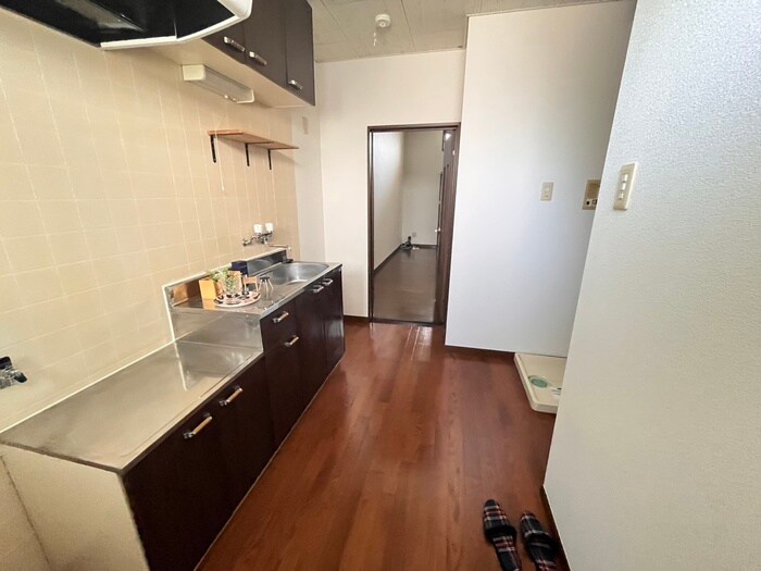 物件内観写真18　(廊下)