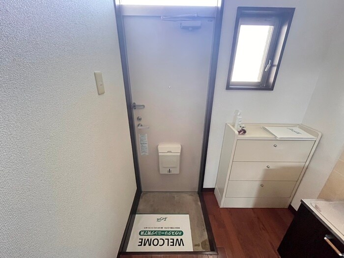 物件内観写真20　(玄関)