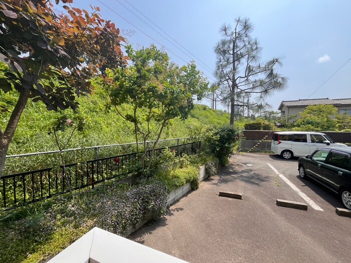 物件内観写真22　(室内からの展望)