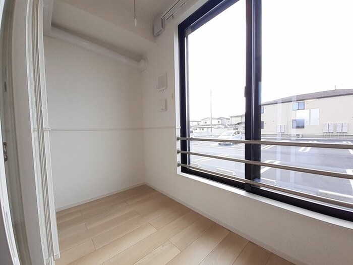 物件内観写真10　(居室)