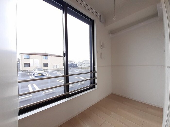 物件内観写真10　(居室)