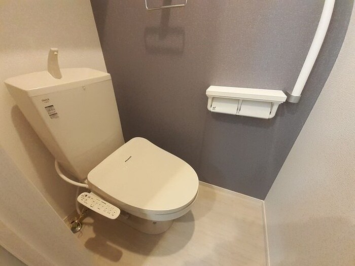 物件内観写真13　(トイレ)