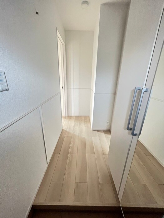 物件内観写真13　(廊下)