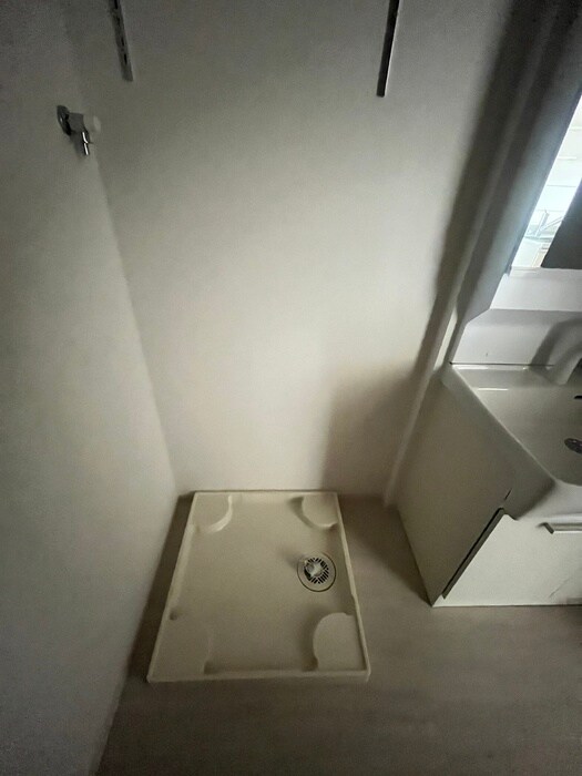 物件内観写真14　(洗濯機置場)