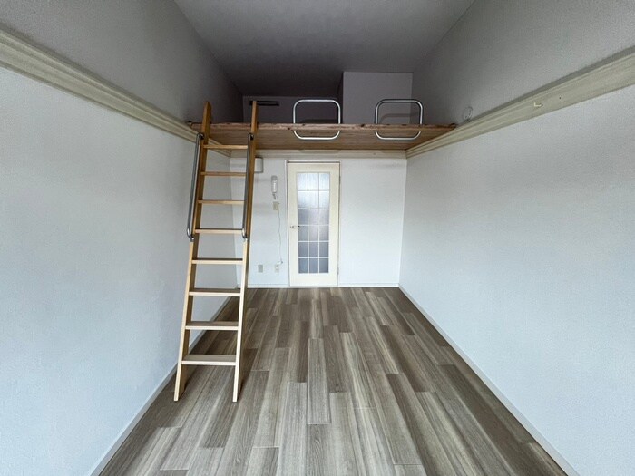 物件内観写真8　(居室)