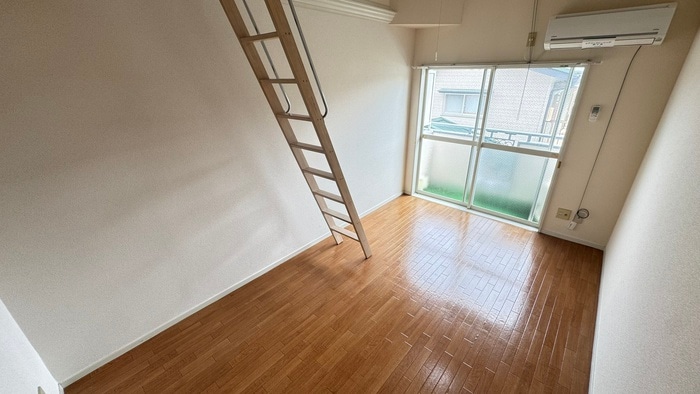 物件内観写真8　(居室)