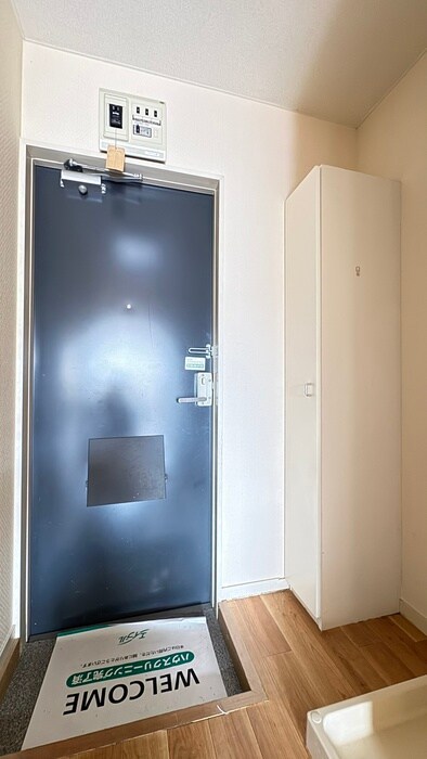 物件内観写真16　(玄関)