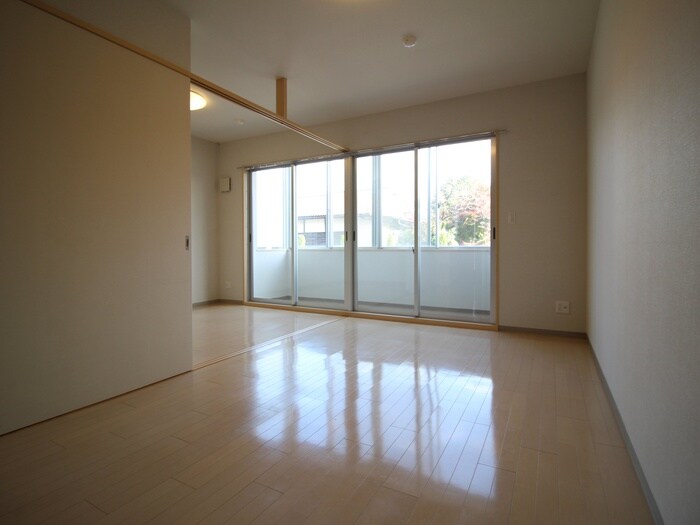 物件内観写真11　(居室)