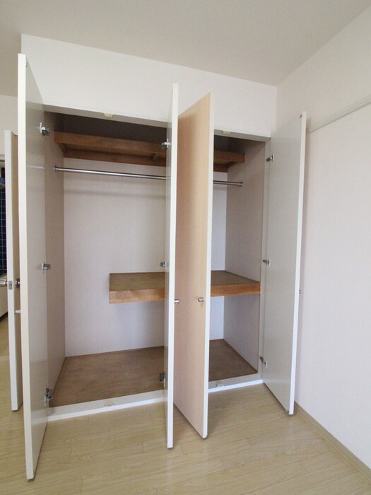 物件内観写真11　(収納)