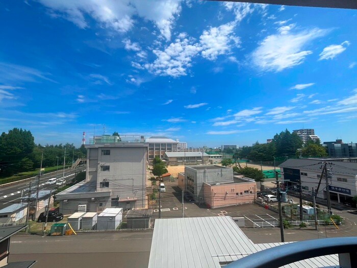 物件内観写真15　(室内からの展望)