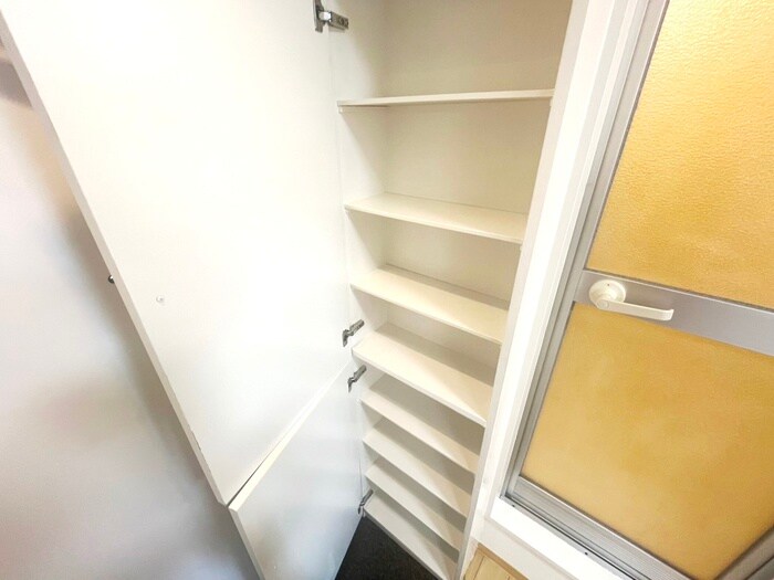 物件内観写真21　(靴箱)