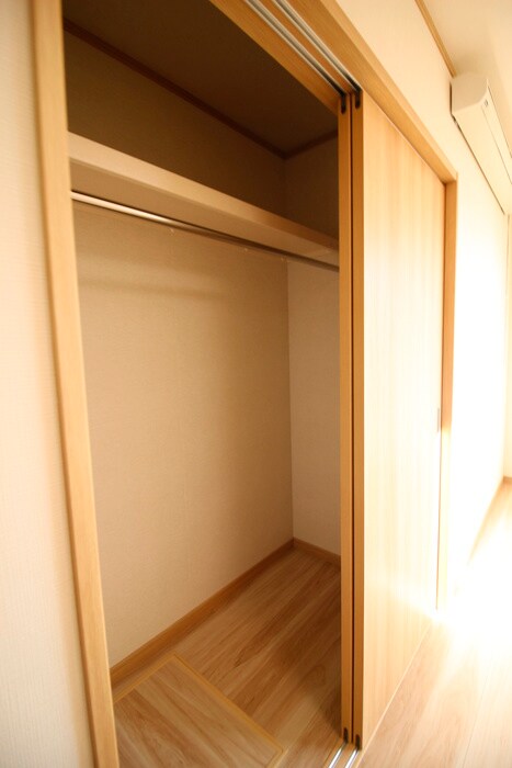 物件内観写真6　(収納)