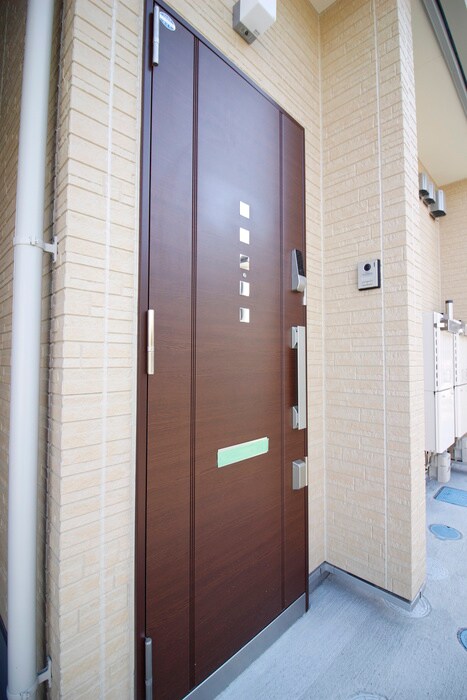 物件内観写真13　(玄関)