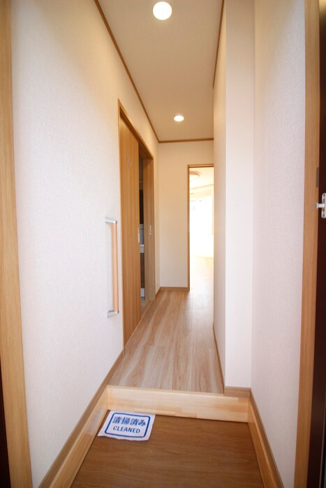 物件内観写真15　(廊下)