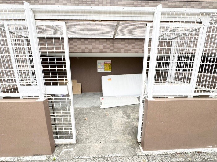 物件外観写真3　(建物設備)