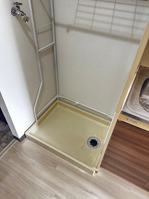 物件内観写真13　(洗濯機置場)