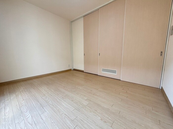 物件内観写真9　(居室)