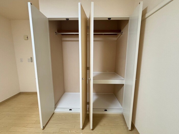 イ－グルハイツ宮町の収納