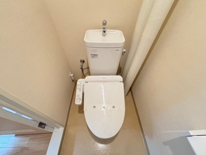 物件内観写真15　(トイレ)