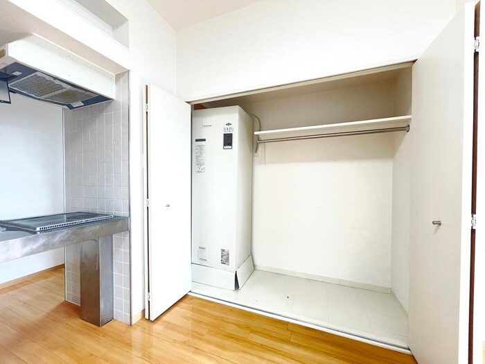 物件内観写真10　(収納)