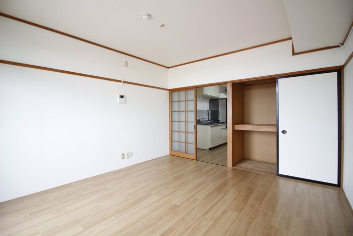 物件内観写真9　(居室)