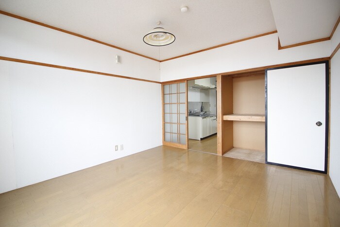 物件内観写真10　(居室)