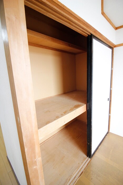 物件内観写真11　(収納)