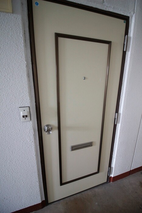 物件内観写真18　(玄関)