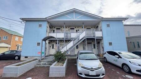 ００１０アパ－ト外観写真