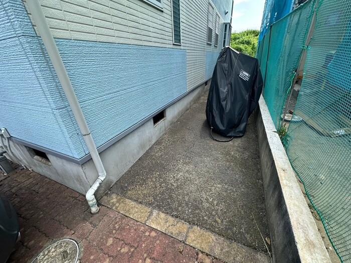 物件外観写真6　(駐輪場)